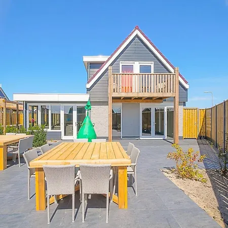22 Person Group De Groote Kaap Holiday home